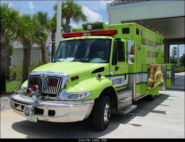 Klicke auf die Grafik für eine größere Ansicht

Name:	39004d1346676301-ever-seen-lime-green-ambulance-rescue-1.jpeg
Hits:	682
Größe:	126,2 KB
ID:	18640
