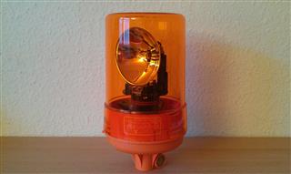 Name:  Hella KL 600 orange Haube ohne Optik (Mobil).jpg
Hits: 2850
Größe:  51,6 KB